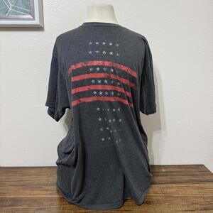 APT. 9 Men's Graphic T-Shirt Size Large